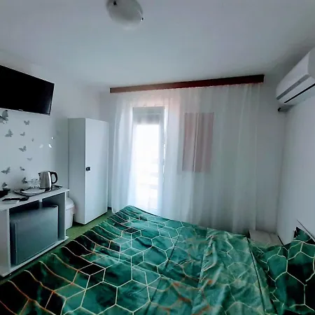 بيت ضيافة Atipic كوستِنيست