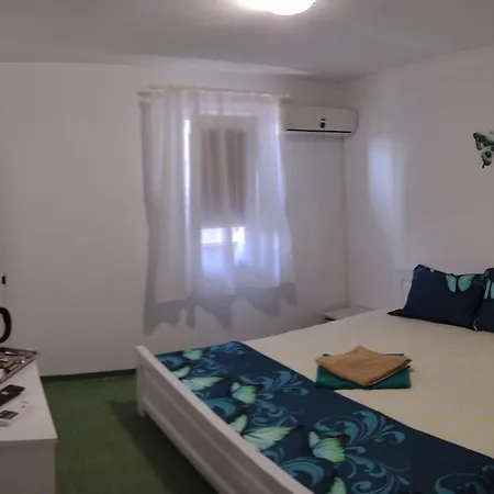 Guest house Atipic *