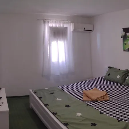 Atipic Guest house