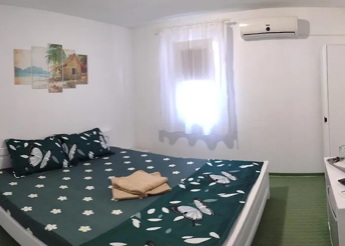 Atipic Πανσιόν