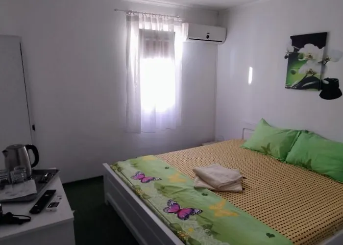 Atipic Πανσιόν 4*