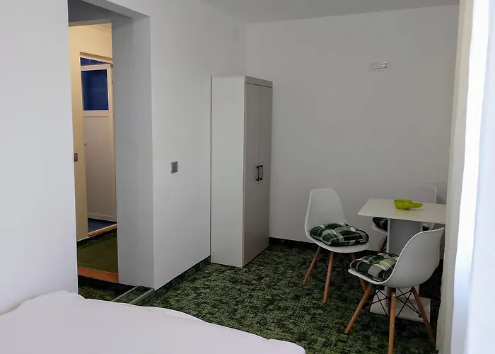 Πανσιόν Atipic