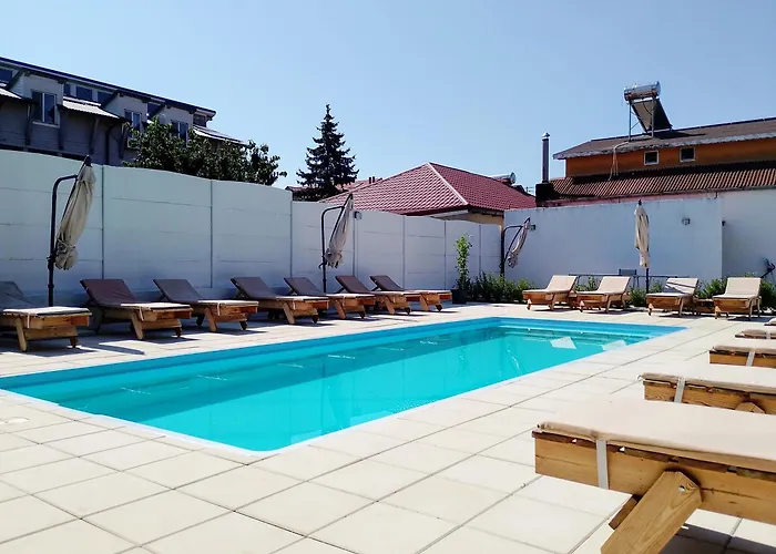 Atipic Πανσιόν 4*