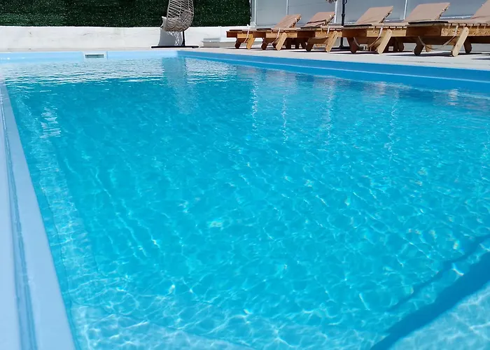 Atipic Πανσιόν 4*